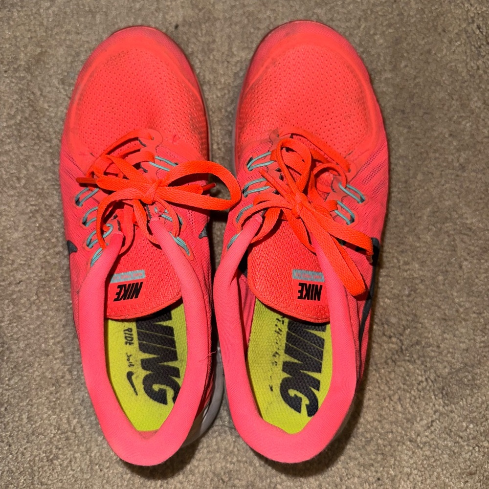 Nike Women's Pink Athletic Shoes